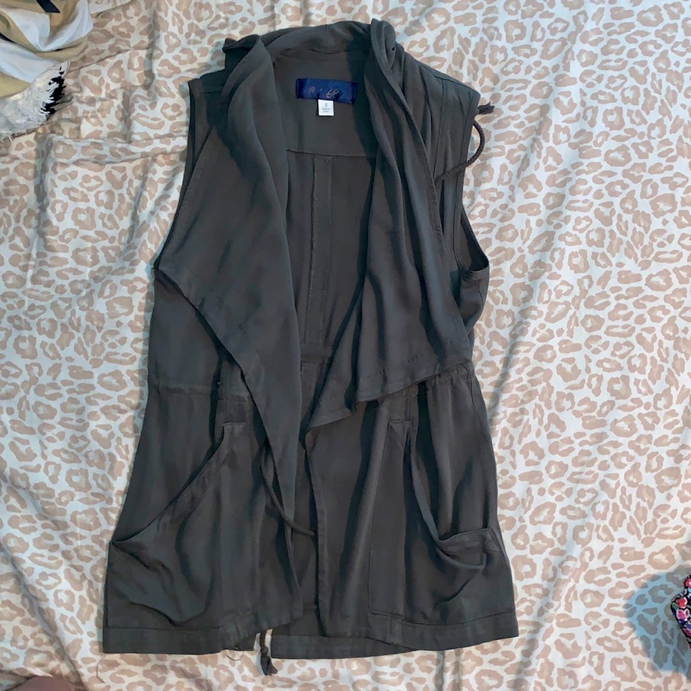 Military green vest